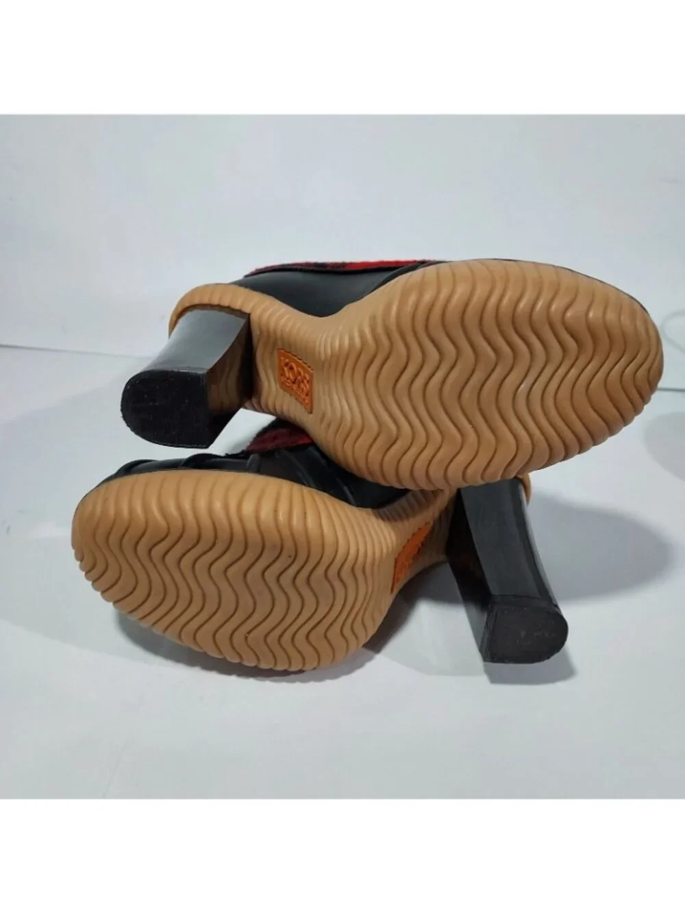 Michael Kors Red Buffalo Plaid, Rubber Duck Sole Boots Groovy USA size 7 - Picture 8 of 9